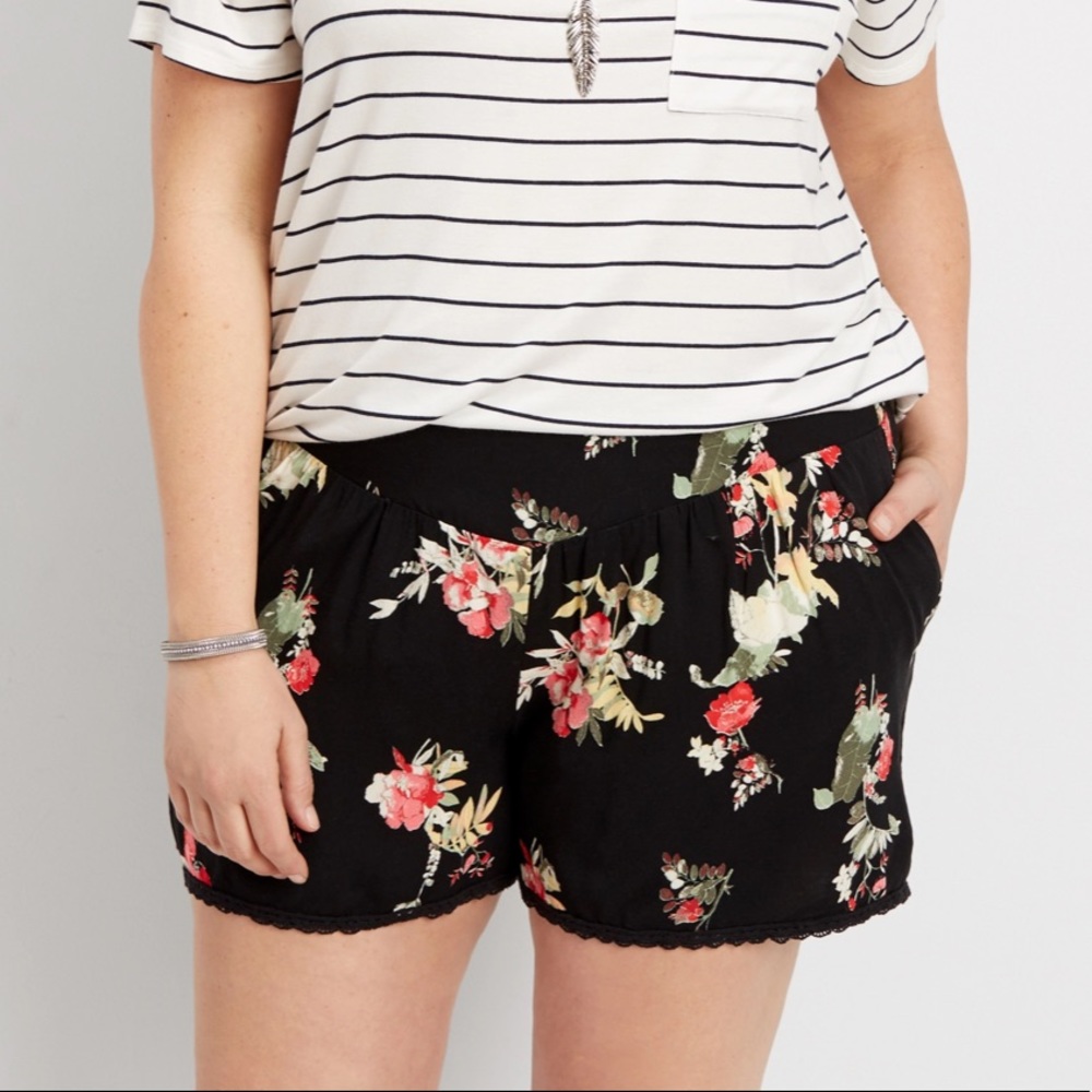 Maurices high waisted floral soft shorts w/pockets